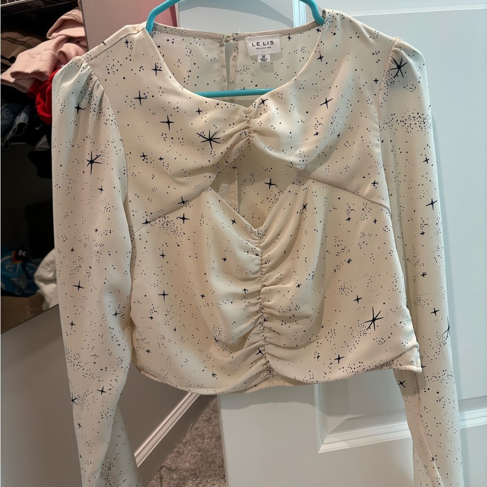Le Lis Cream and Black Star Print Blouse
